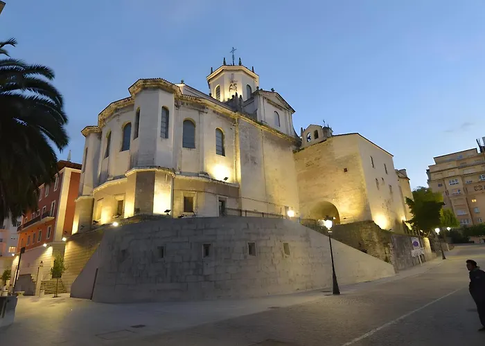 Con Encanto Raices *